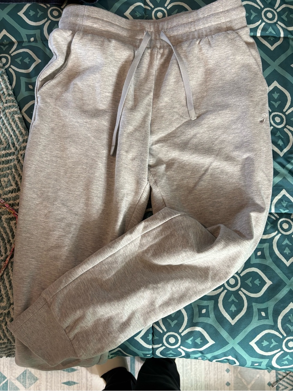 Asics Light Gray women’s Jogger Sweatpants size S